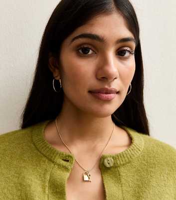 Gold Tone Lock and Key Pendant Necklace