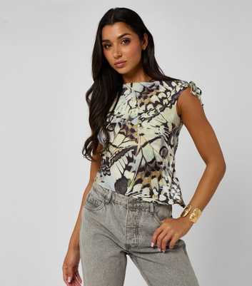 Urban Bliss Green Pattern Asymmetric Tie Top