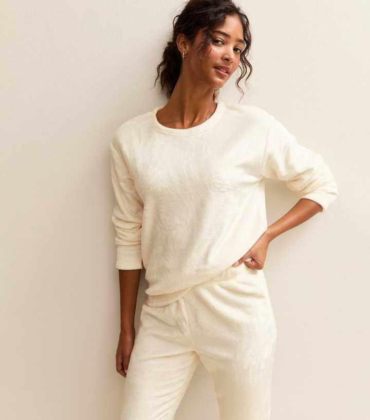 Off White Fluffy Relaxed Sweatshirt