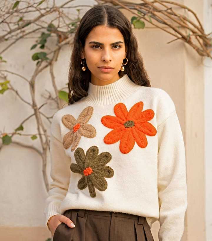 Yumi Ivory Floral Appliqued Jumper