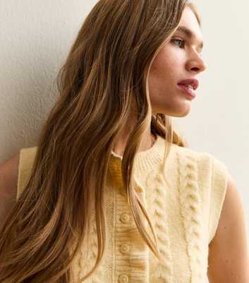 Light Yellow Cable Knit Frill Trimmed Waistcoat