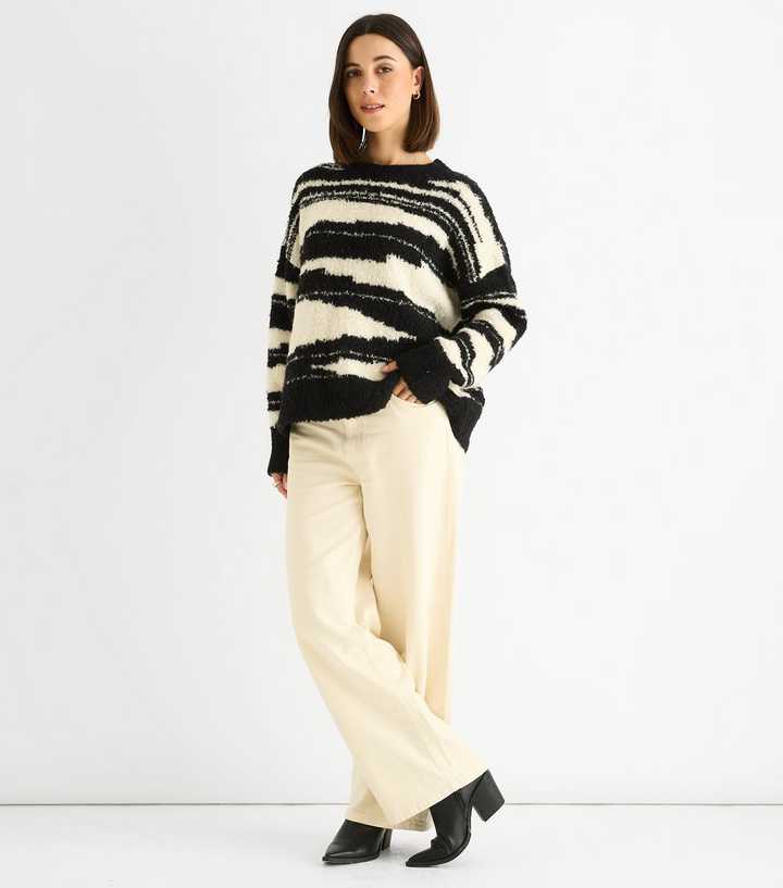 Gini London Cream Abstract Oversized Knit Jumper