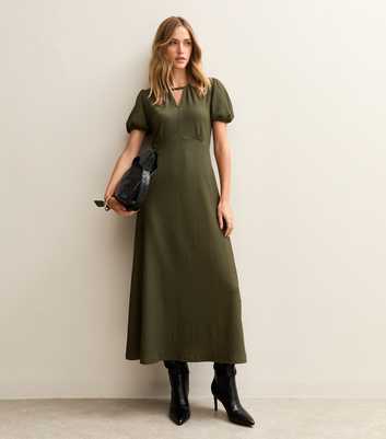 Khaki Keyhole Short Sleeve Midi Dress