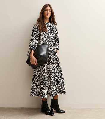 Black Crinkle Texture Floral Print Smock Midi Dress