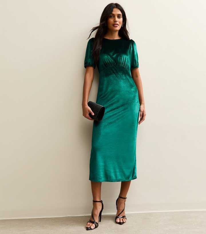Dark Green Velvet Puff Sleeve Midi Dress