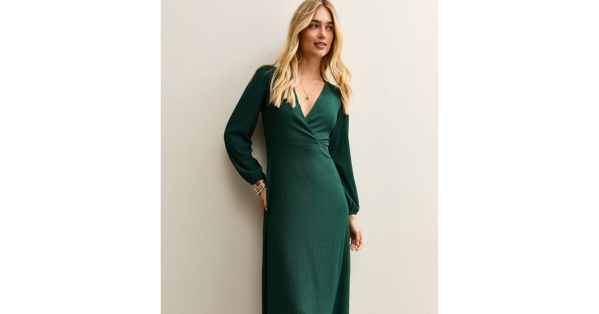 Dark Green Crinkled Wrap Midi Dress | New Look