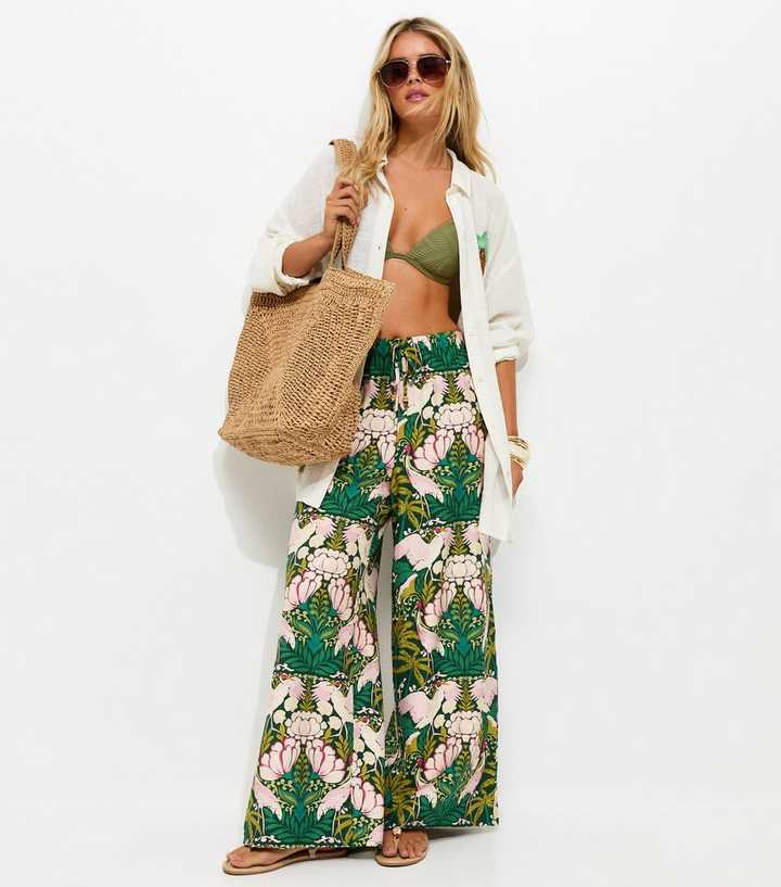 Petite White Lotus Print Beach Wide Leg Trousers