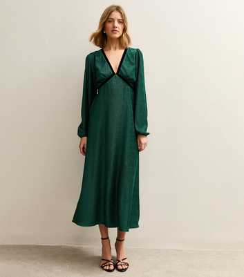 Dark Green Plisse V-Neck Midi Dress