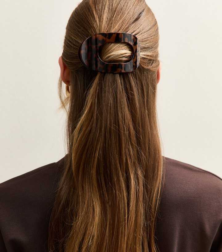 Brown Tortoiseshell Curved Hair Claw Clip