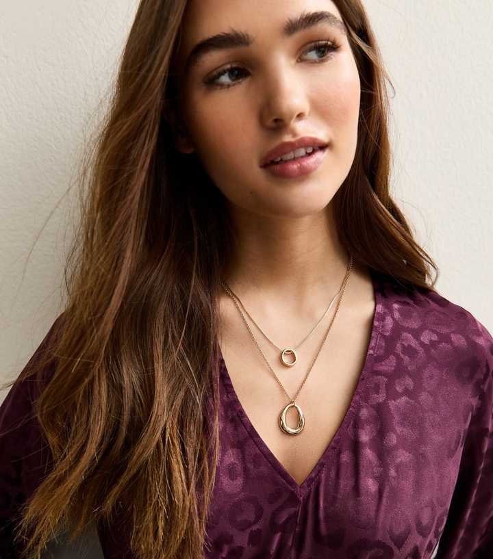 Gold Tone 2 Layer Sleek Oval Pendant Necklace