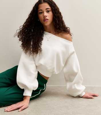 Girls Cream Oversized Off Shoulder Sweatshirt