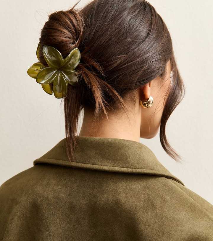 Light Green Flower Hair Claw Clip
