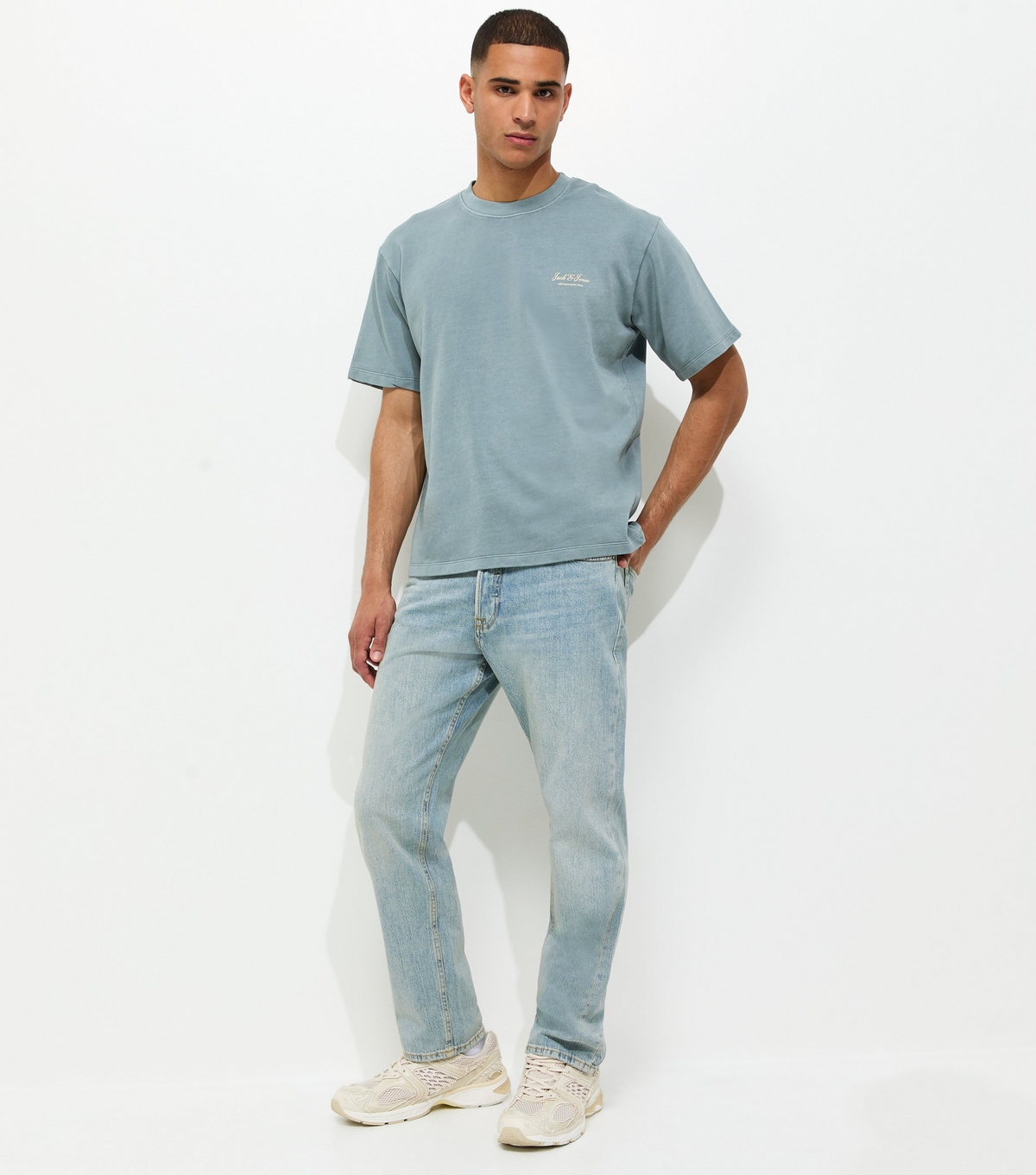 Men's Light Blue Wash Straight Leg Jeans Jack & Jones New Look