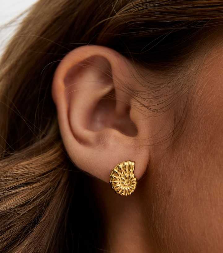 Gold Tone Waterproof Shell Swirl Stud Earrings