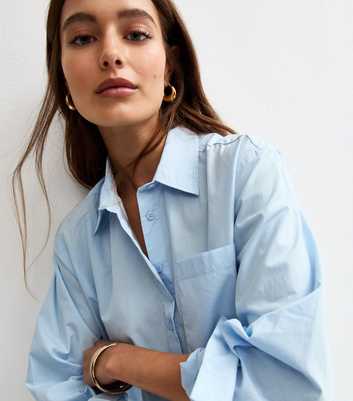 Light Blue Poplin Curved Hem Shirt
