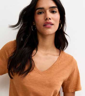 Tan Cotton V Neck T-Shirt