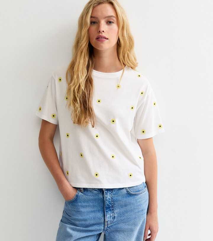 White Cotton Boxy Daisy Embroidered T-Shirt