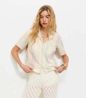 Cream Cotton Floral Cropped Short Sleeve Shirt