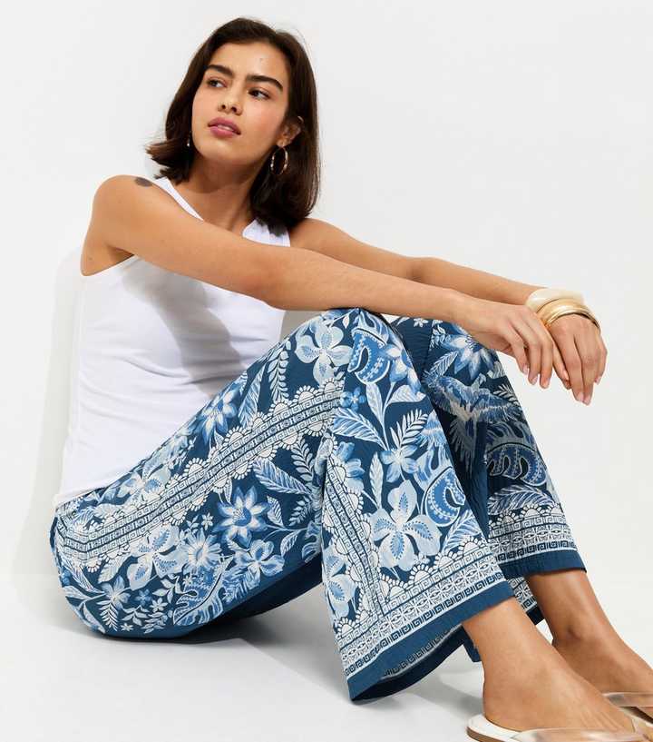 Blue Tropical Flower Print Crinkle Trousers