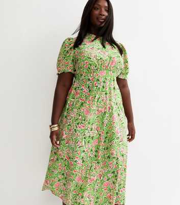 Curves Green Crepe Floral Print Short Sleeve Midi Dress