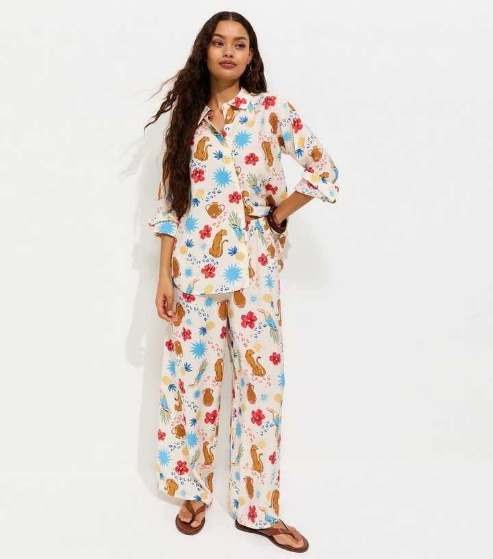 Petite Cream Crinkle Texture Leopard Print Wide Leg Trousers