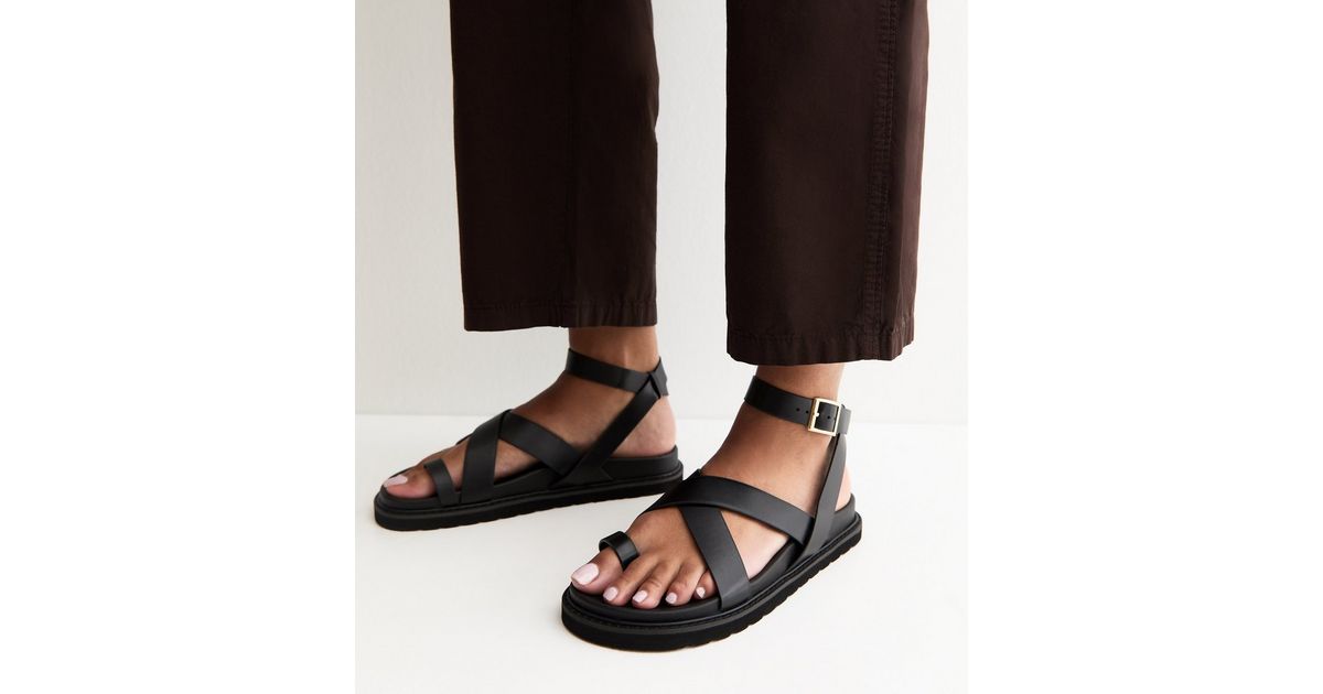 Black Faux Suede Toe Loop Chunky Flat Sandals | New Look