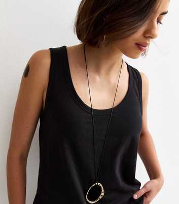 Black Relaxed Scoop Neck Vest