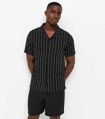 Black Regular Short Sleeve Boxy Stripe Knitted Shirt