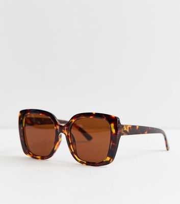 Brown Tortoiseshell Effect Chunky D Frame Sunglasses