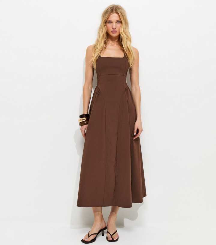 Brown Square Neck Gathered Hips Midi Dress