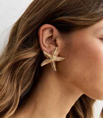 Large Gold Tone Textured Starfish Stud Earrings