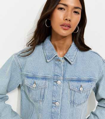 Blue Raw Edge Cropped Denim Jacket