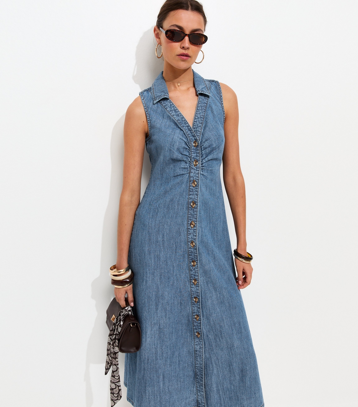 Women's Mid Blue Wash Rouched A-line Midi Dress New Look