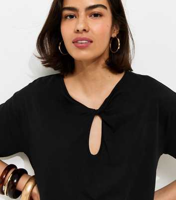 Black Twisted Keyhole T-Shirt