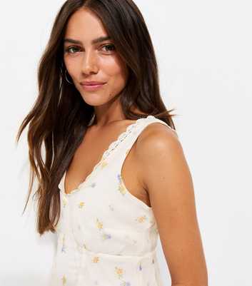 Petite Cream Floral Chiffon Lace Trim Top