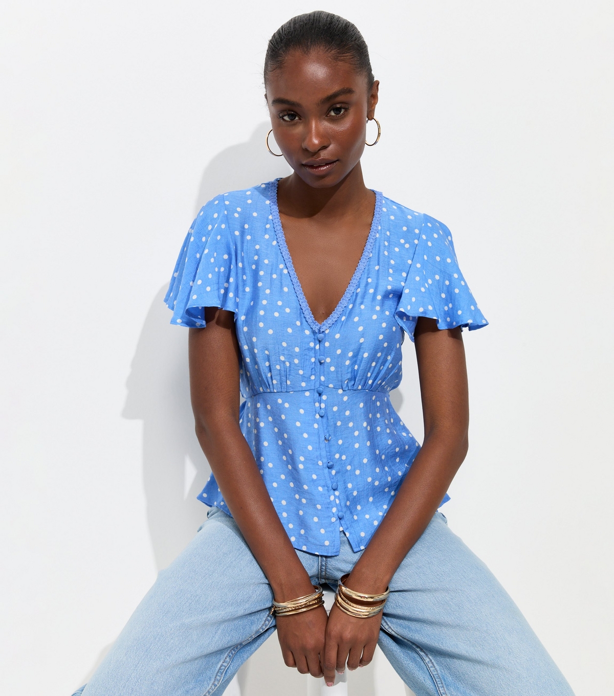Women's Blue Crinkle Texture Spot Print V-Neck Tea Blouse New Look