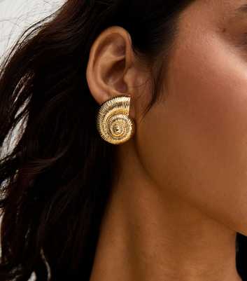 Gold Tone Swirly Shell Stud Earrings