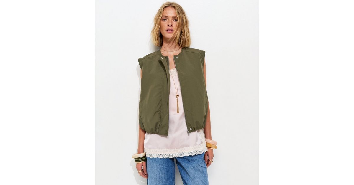 Dark Khaki Sleeveless Bubble Hem Jacket