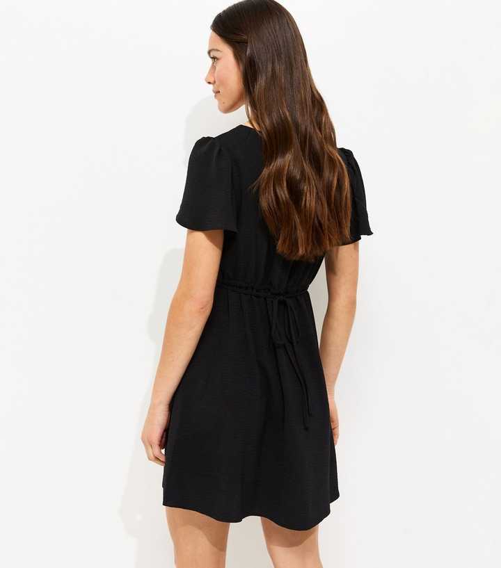 Petite Black Flutter Sleeve Mini Tea Dress | New Look