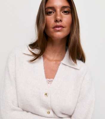 Cream Collared V-Neck Knitted Cardigan