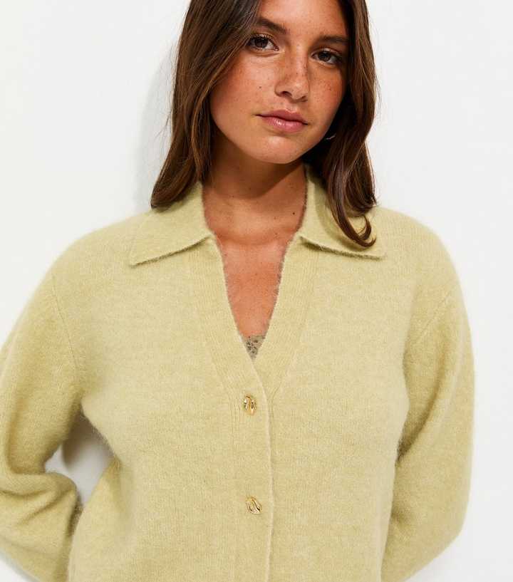Light Green Collared V-Neck Knitted Cardigan with Wool