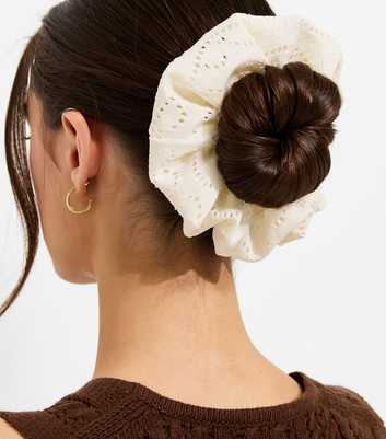 White Broderie Anglaise Oversized Scrunchie
