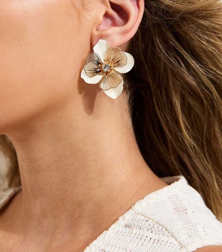 Gold Tone Cream Enamel Flower Stud Earrings