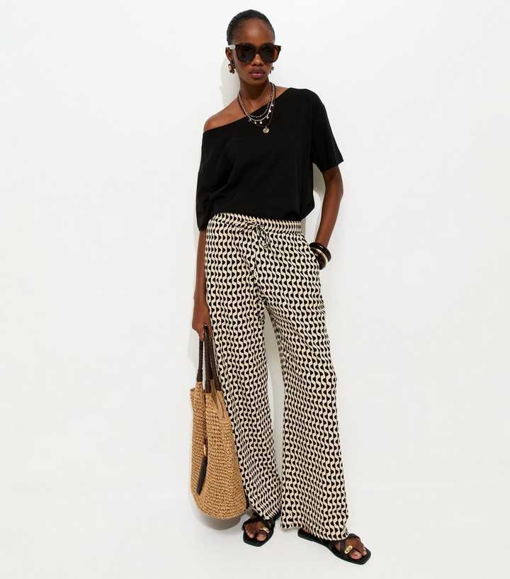 Black Geometric Crinkle Wide Leg Trousers