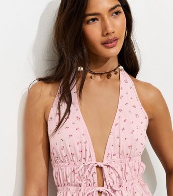 Floral halter neck ♡ pink Light Pink Floral Print Tie Front Halter Neck Top | New Look