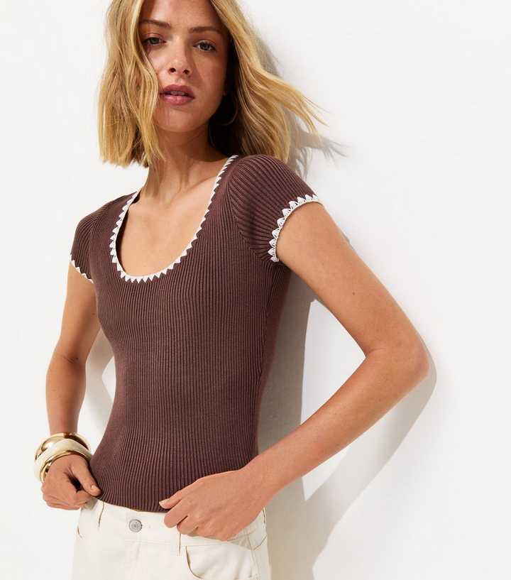 Dark Brown Ribbed Blanket Stitch Trim T-Shirt