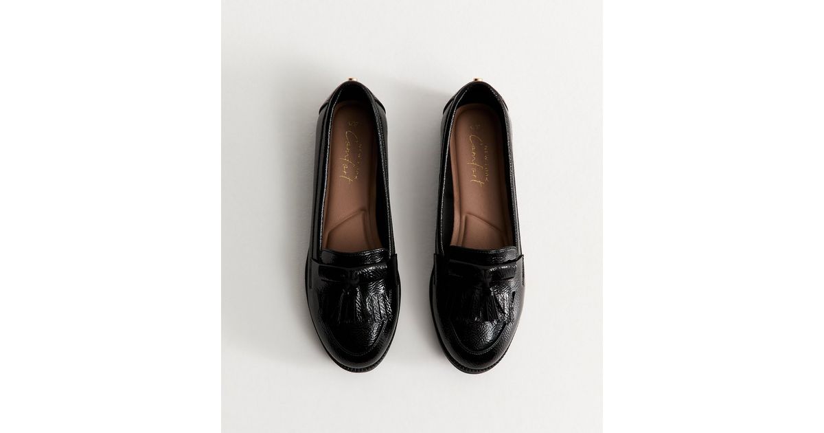 Black Faux Patent Leather Crinkle Texture Tassel Loafers | New Look