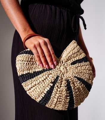 South Beach Black Striped Straw Seashell Shape Clutch