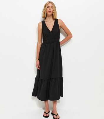 Black Ruched Waist V-Neck Midi Dress