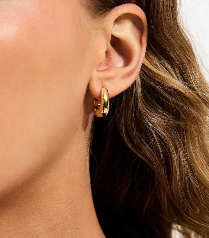 18ct Gold Plated Sleek Curved Hoop Earrings